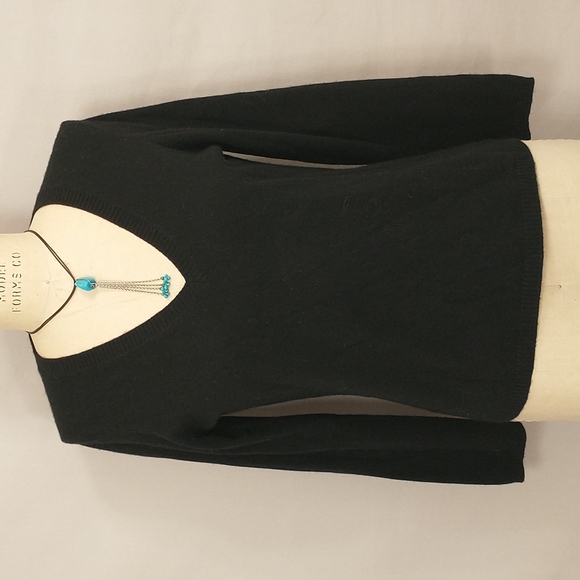 Low V Black Cashmere Pullover Sweater Super Soft Quality Top by Caslon Lg v Sexy - Picture 1 of 8